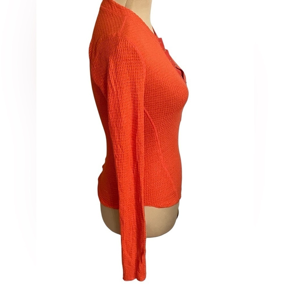 Free People One of The Girls Thermal Henley Top Sz Small Red Orange Coral - Picture 6 of 9